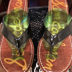 Sam Edelman Romy thong. Cork wedge heel. Black 8M